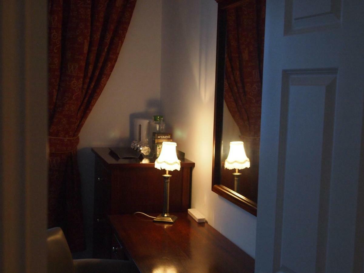 ホテル The Nore River House キルケニー エクステリア 写真