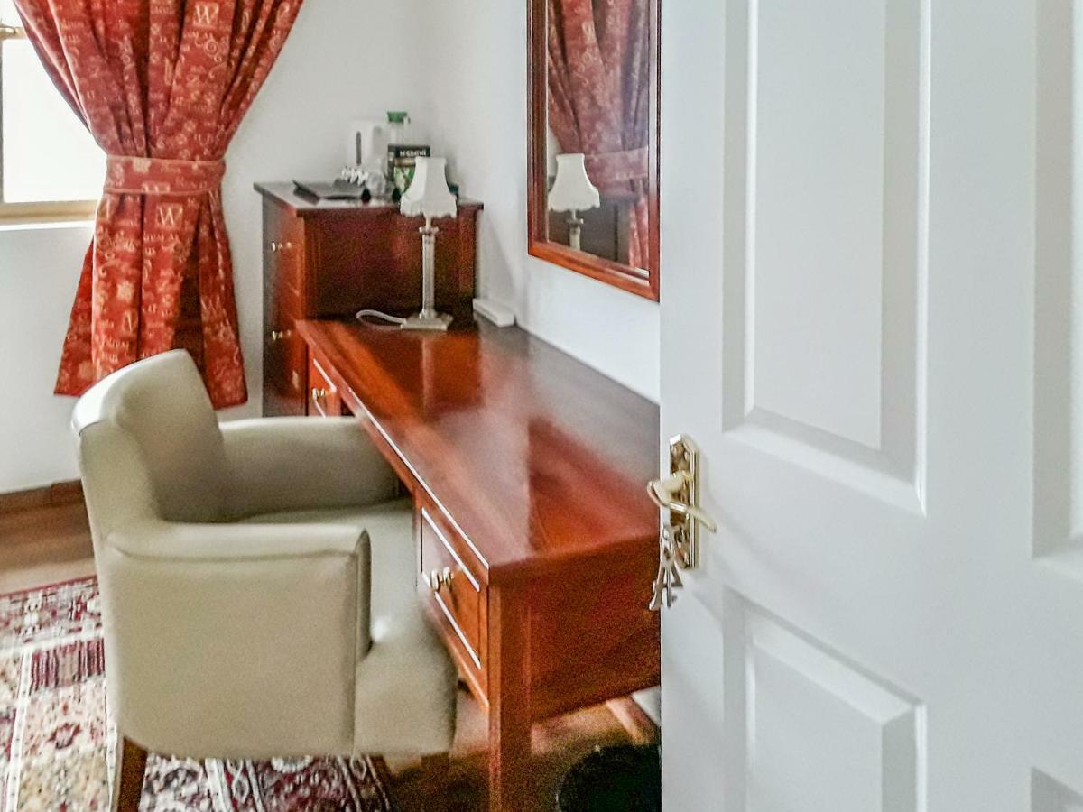 ホテル The Nore River House キルケニー エクステリア 写真
